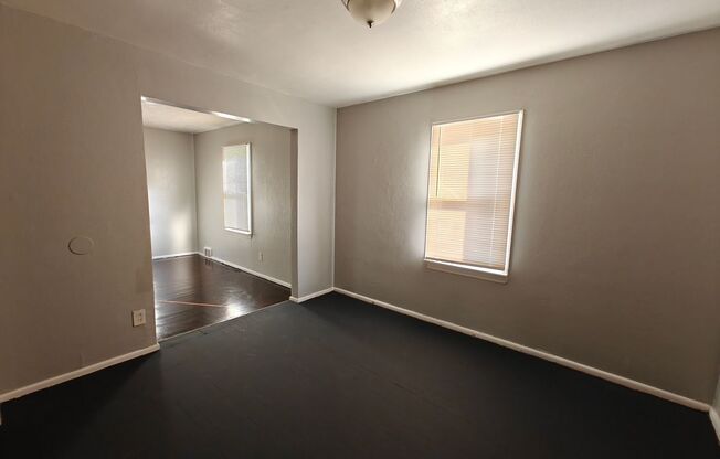 2 beds, 1 bath, $1,200