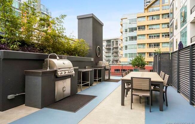 2 beds, 1 bath, $3,000, Unit # 1003