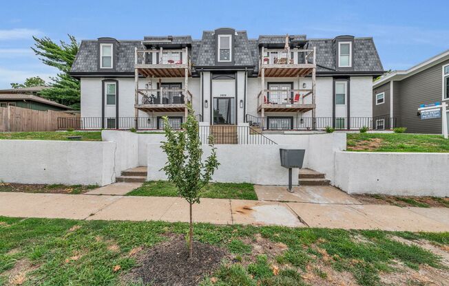 3909 Kenwood Ave.