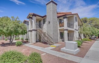 Gorgeous Remolded 2 bedroom condo