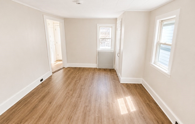 23 KNOWLTON ST