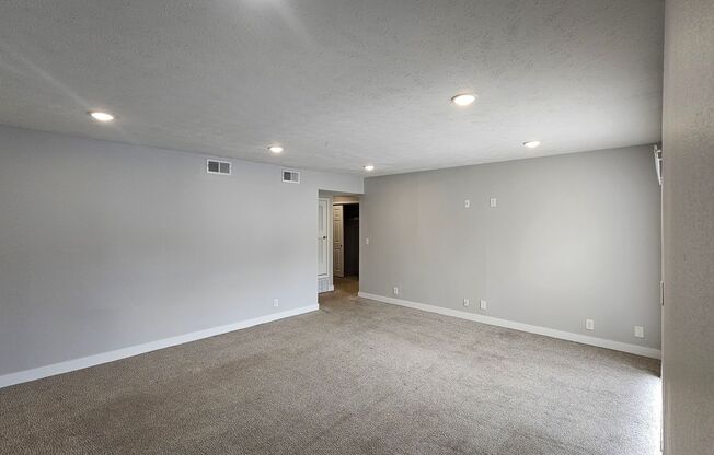 2 beds, 2 baths, 1,150 sqft, $1,250, Unit 1026 - 315