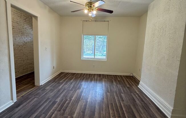 3 Bed 1 Bath in Pittsburgh!