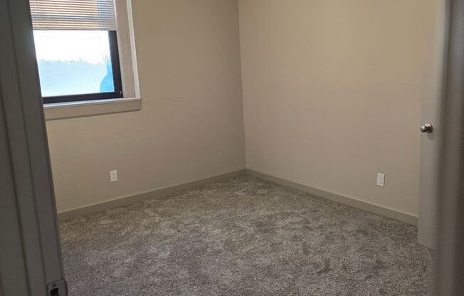 1 bed, 1 bath, 650 sqft, $775, Unit 203