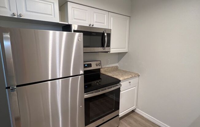1 bed, 1 bath, 620 sqft, $1,325, Unit 105
