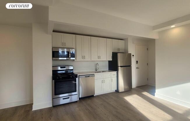 2 beds, 2 baths, $7,650, Unit 10B