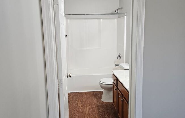 2 beds, 2 baths, 1,001 sqft, $995, Unit 4266 Apt 12