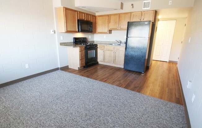 Welcome to River Tower Apartments