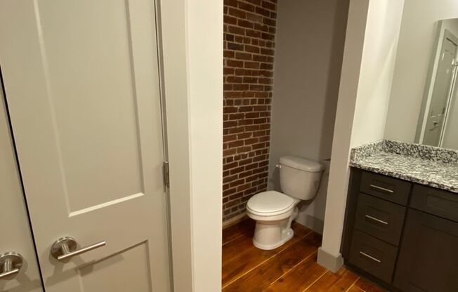 1 bed, 1 bath, 746 sqft, $1,638, Unit Bay 2 Unit 204