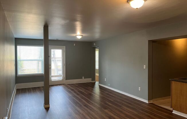 2 beds, 1 bath, $3,200