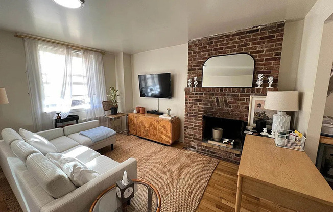 329 E 63 ST