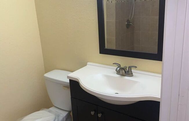 2 bedroom 2 bath Condo  with Balcony in Lake Buena Vista