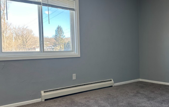 2 beds, 1 bath, 750 sqft, $1,349, Unit 1624-12