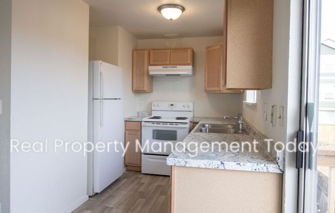 1 bed, 1 bath, 611 sqft, $1,350, Unit Unit 3