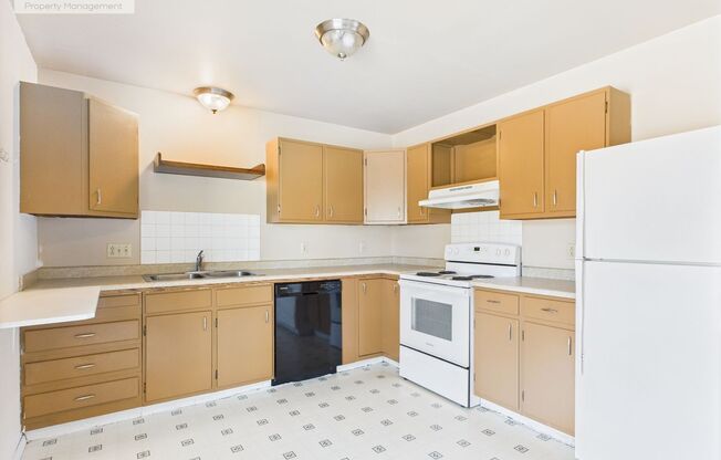 4 Bedroom Near Downtown!