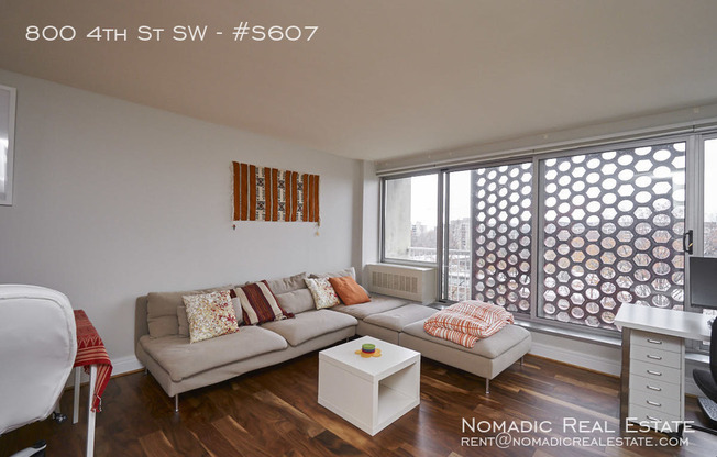 800 4 ST SW