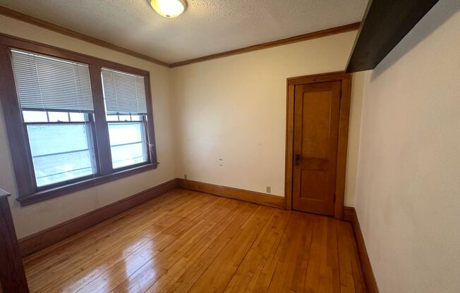 3 beds, 1 bath, $1,695