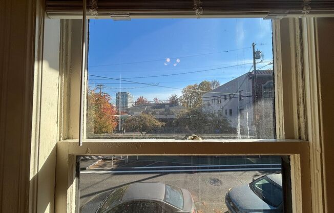 1 bed, 1 bath, 405 sqft, $1,125, Unit 201