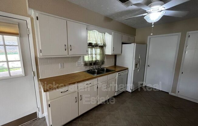 6608 HIGHRIDGE DR