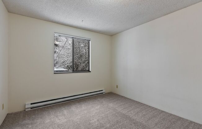 2 beds, 1 bath, 859 sqft, $1,200, Unit 4