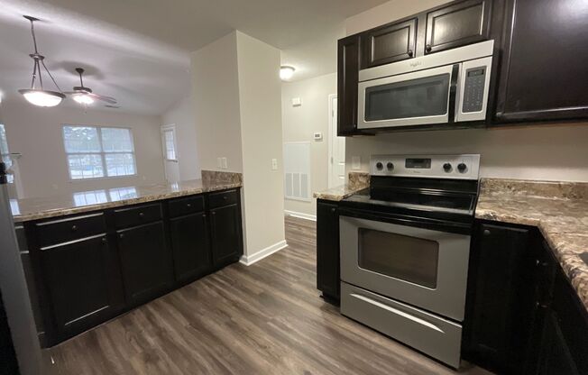 2 beds, 2 baths, 1,131 sqft, $1,425, Unit 2796-6