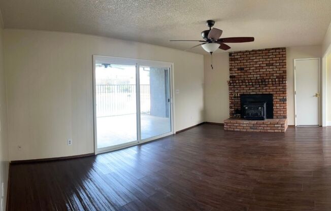 3 Bedroom / 1.5 Bathroom with pool for rent $2,450
