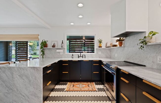 Beautiful Single Family Home!