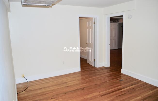 14 Centre St