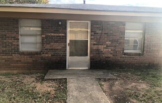 2 beds, 1 bath, $775