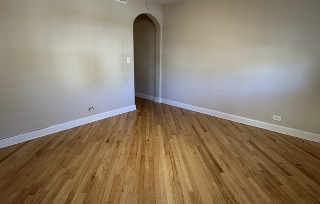 896 Green Bay Road