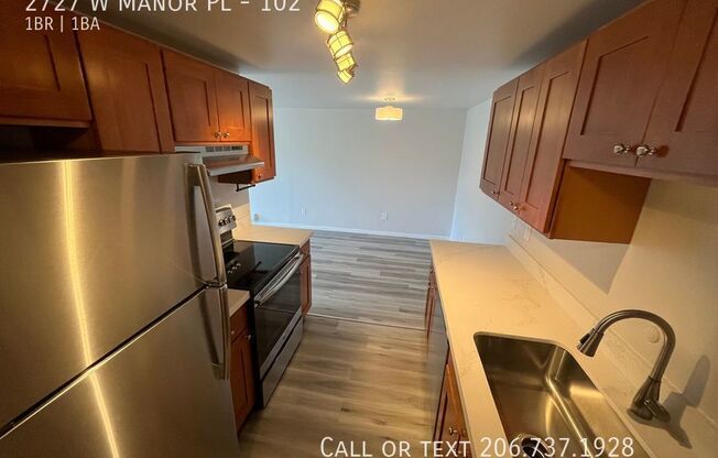 2727 W MNR PL