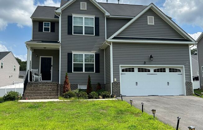 Spacious 4-Bedroom Home with Stainless Steel Appliances and 2-Car Garage in Chester, VA