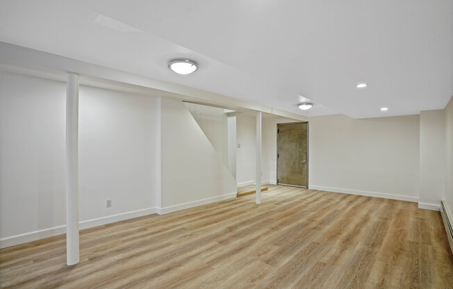 2 beds, 1 bath, 1,250 sqft, $3,500, Unit 1