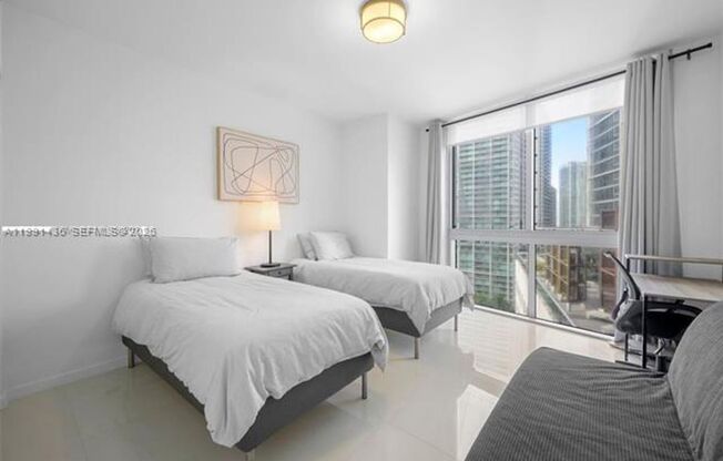 2 beds, 2 baths, 1,327 sqft, $5,100, Unit 495 Brickell Ave # 1610
