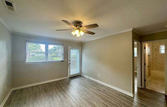 SEAGATE VILLAGE - Located off Greenville Avenue ~ Minutes to Wrightsville Beach!
