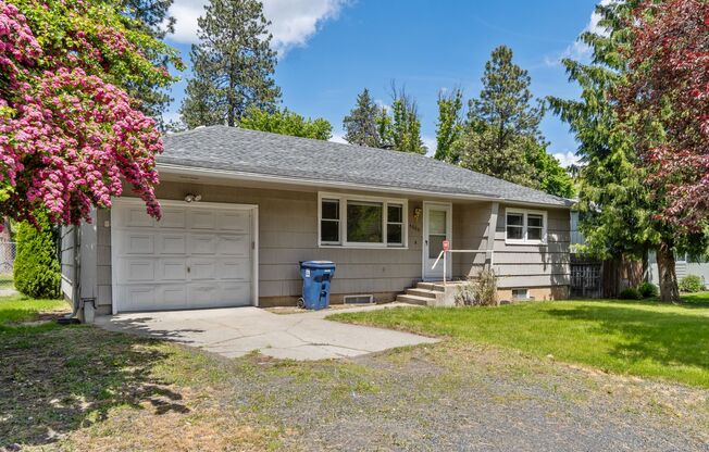 Single Family Home on Spokanes South Hill!!