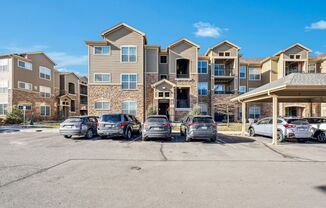 3 beds, 2 baths, $2,575, Unit #201