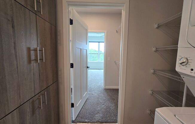1 bed, 1 bath, 925 sqft, $2,060, Unit 8421-239