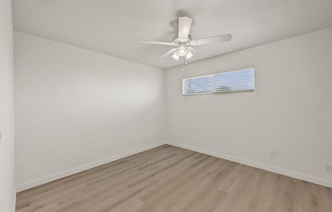 2 beds, 1 bath, 935 sqft, $1,599, Unit 01