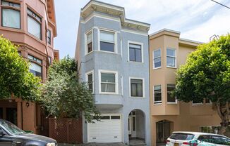 Nob Hill: Spacious Top Floor Apartment near The Fairmont Hotel, Huntington Park, & Trader Joe's