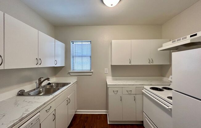 1 bed, 1 bath, $750, Unit MA9148