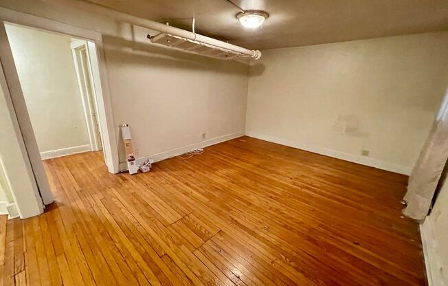 2301 2303 E Belleview Pl