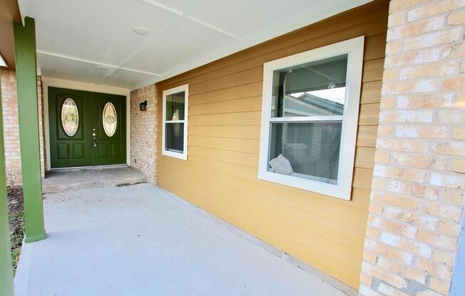 3015 QUAIL VLY E DR