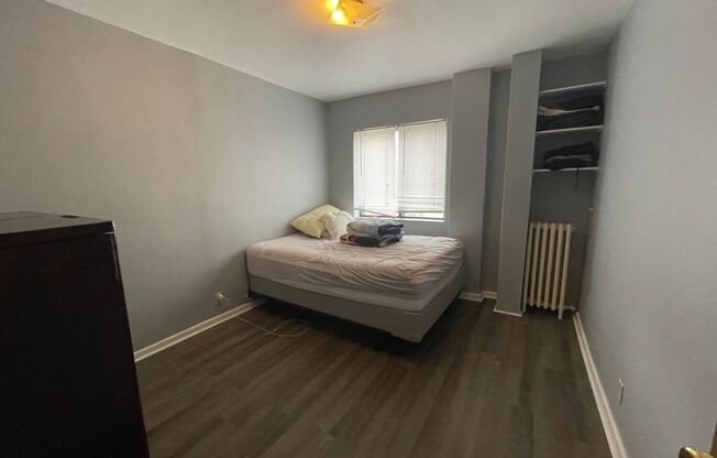1 bed, 1 bath, $995, Unit 215