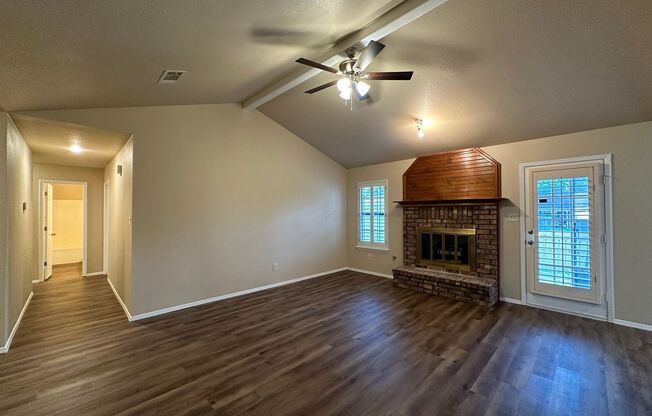 * MOVE-IN SPECIAL * Gorgeous 3 Bed 2 Bath for Rent (Stunning Fireplace!)