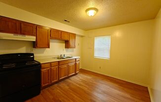 3 beds, 1 bath, $1,400