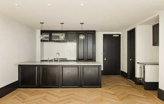 2 beds, 2.5 baths, 1,451 sqft, $11,500, Unit 1M
