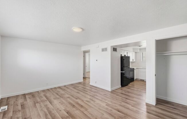 1900 West Apartments