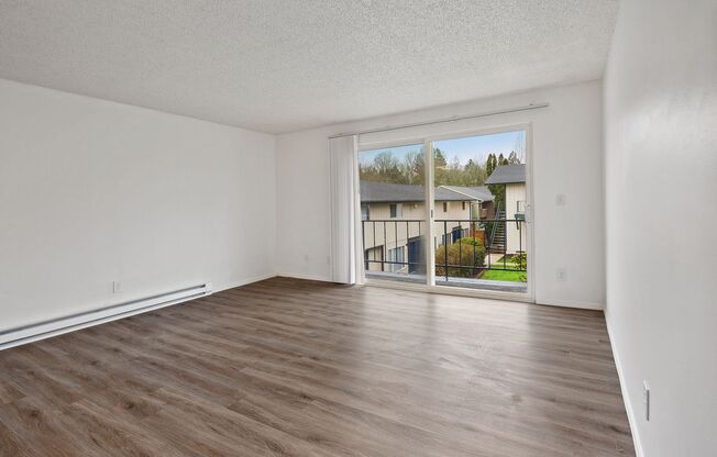 2 beds, 1 bath, 742 sqft, $1,595, Unit 45