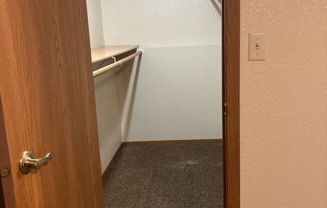 2 beds, 2 baths, 1,160 sqft, $1,415, Unit 1820-133